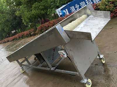 新款土豆干洗機(jī)長(zhǎng)(3950cm.寬940cm高1250cm)